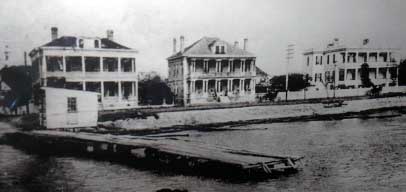 History of 607 Bay Street in Black and White.